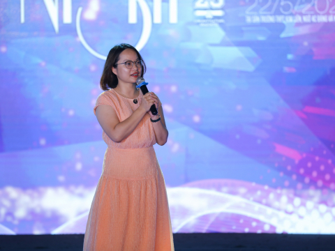 PROM NIGHT KIM LIÊN