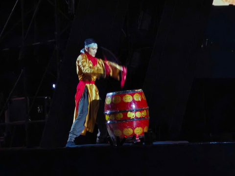 NHỮNG NHỊP CẦU VƯƠN TỚI TƯƠNG LAI