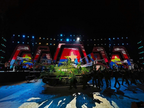 NHỮNG NHỊP CẦU VƯƠN TỚI TƯƠNG LAI