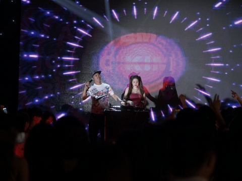 PROM NIGHT KIM LIÊN