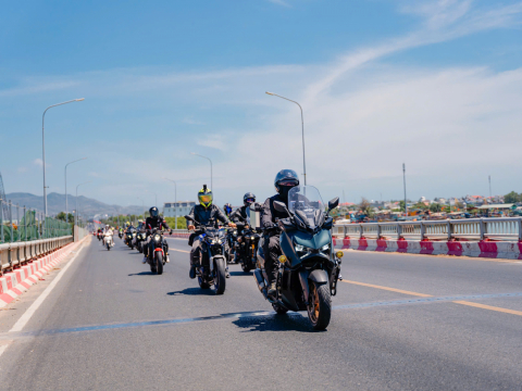 Revzone Yamaha Motor